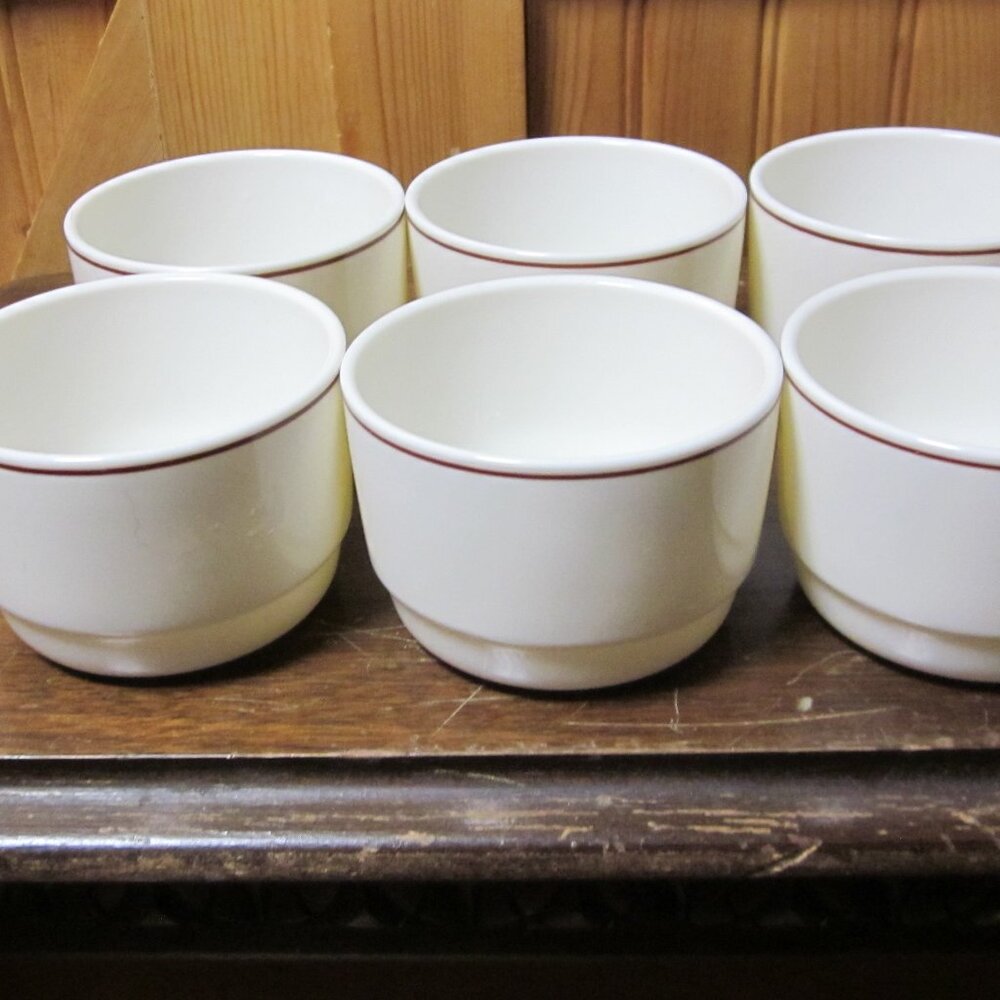 7 VTG MILK GLASS BERRY ICE CREAM BOWL ARCOPAL FRANCE MADE